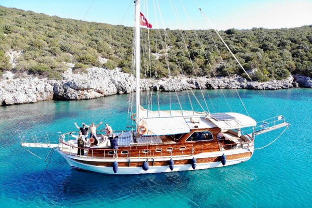 Bodrum: Private Gulet Tour mit Mittagessen