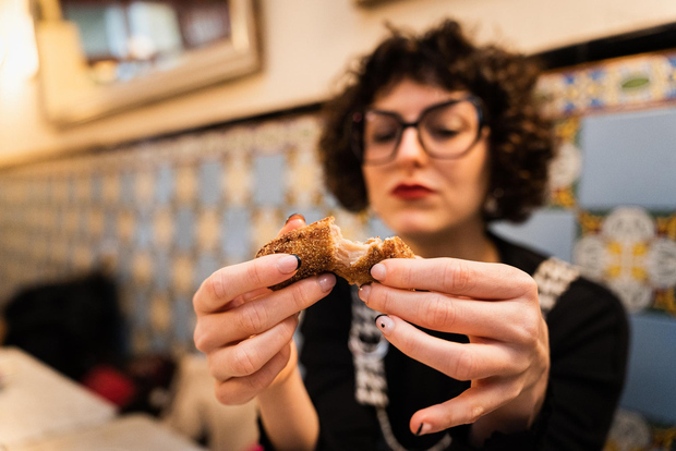 Marbella Food Tour with Tapas & Drinks with a Local