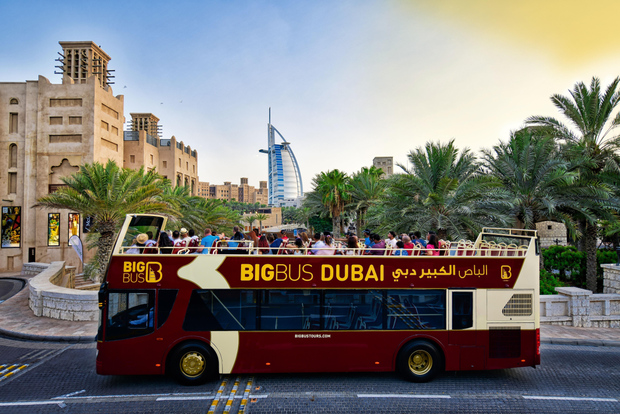Dubai: pass di 5 giorni con autobus Hop-On Hop-Off e tour nel deserto
