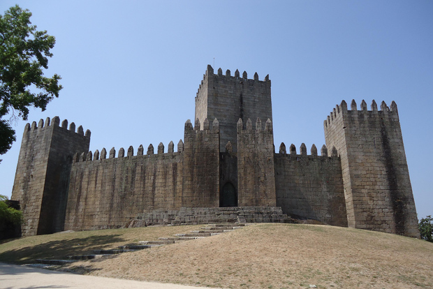 Da Porto: escursione di un'intera giornata a Braga e Guimarães con pranzo