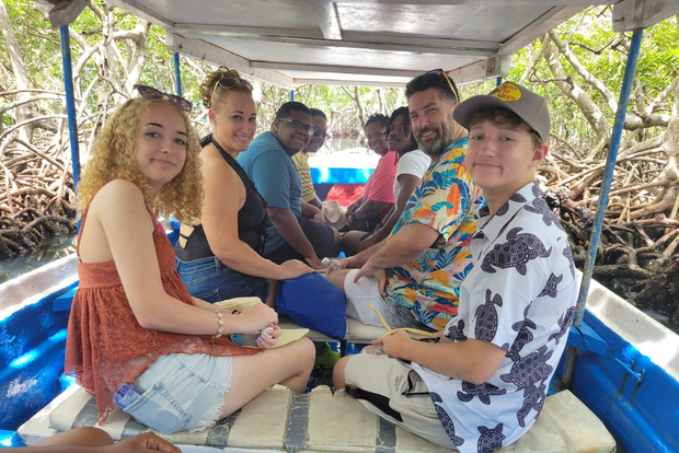 Roatán: excursión a la isla de día completo