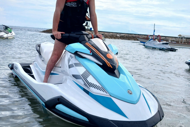 Experiência de jet ski em Nusa Dua 30 minutos VX-1300cc