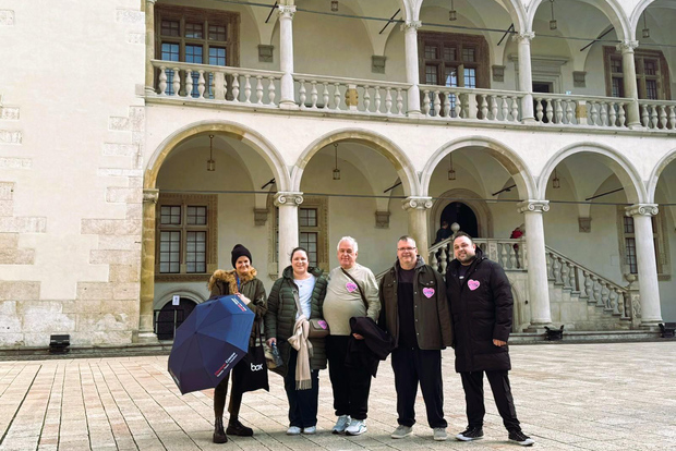 Cracovia: tour a piedi della città vecchia con una guida che racconta storie