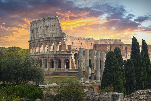 Rome: Colosseum Tour with Forum, Palatine & Guide Upgrade