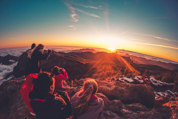 Gran Canaria: Volcano Sunset Tour and Local Food Tasting