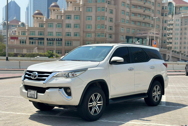 Dubai Airport: Private 1 Way Arrival OR Departure Transfer