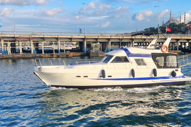 Стамбул: частная роскошная яхта на Босфоре 14 метров (46 футов)