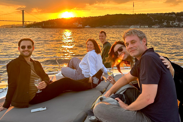 Istanbul: Small Group Yacht Tour with Unlimited Wine