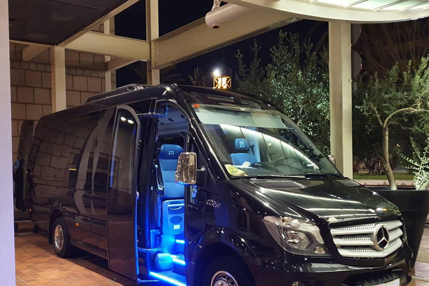 Barcellona: Tour privato della città 1-16 passeggeri