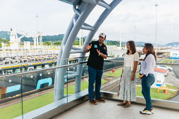 Panama: Halbtägige Stadt- & Kanaltour & BioMuseo-Spaziergang