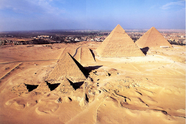 Giza Pyramids and Sphinx: Half-Day Private or Group Tour