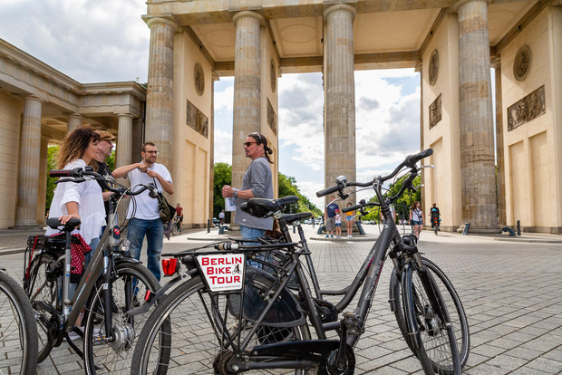 Berlín: tour privado en bici por el centro de la ciudad