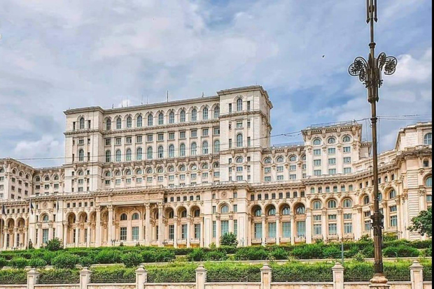 Tour panoramico della città di Bucarest e cibo di strada