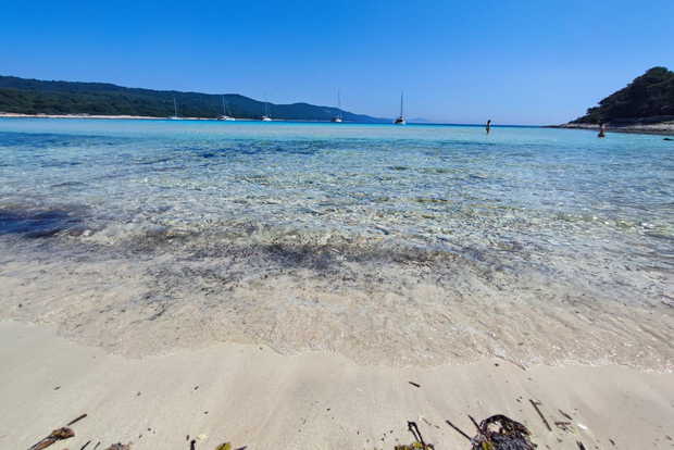 Zadar: Sakarun Bucht, Golubinka Höhle & Veli Žal Speedboat Tour