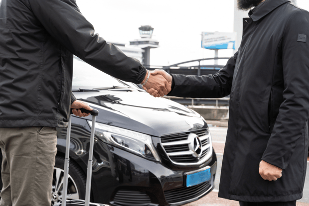Amsterdam: Transfer aeroportuale privato in taxi da/per Schiphol