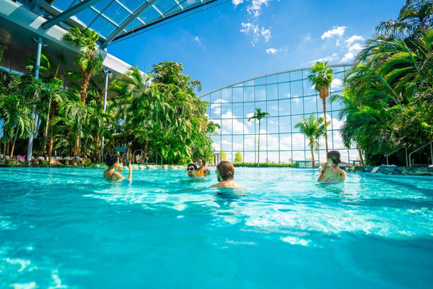 Trasferimento Premium per THERME da/per il centro di Bucarest