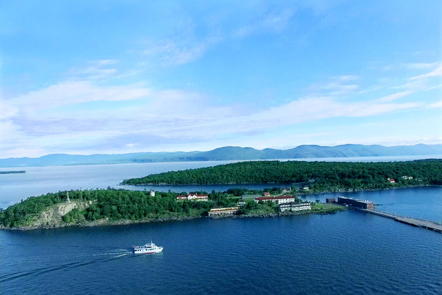 Квебек: круиз и тур по Гросс-Иль и Мемориалу ирландских иммигрантов