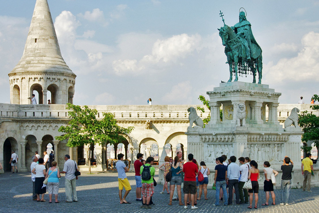 Budapest: Buda Castle District Walking Tour