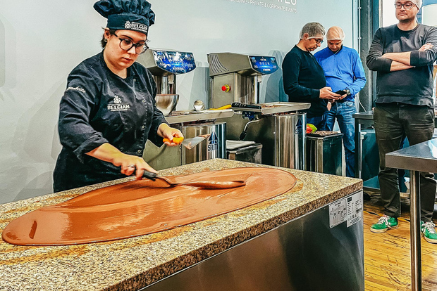 Bruxelles: Laboratorio di cioccolateria belga con degustazione