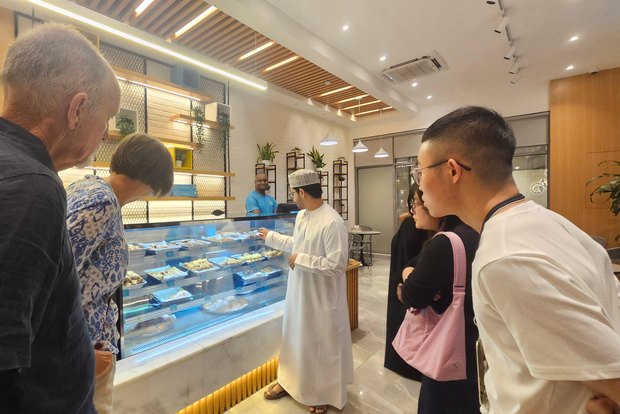 Muscat: Tour gastronómico omanense com Shuwa & Halwa