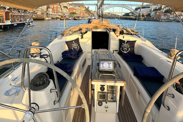 Porto : croisière en voilier avec vin de Porto, option coucher de soleil