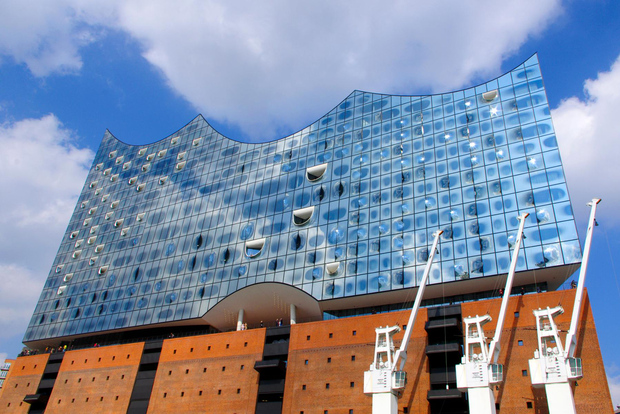 Hamburg: Elbphilharmonie Highlights and Plaza Guided Tour