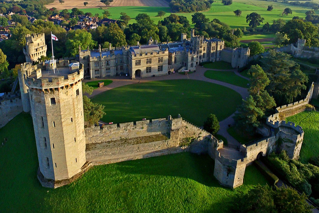 Da Londra: Tour di un giorno a Warwick, Oxford, Stratford e Cotswolds