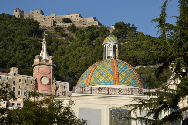 Salerno: Old town Walking Tour with Local Expert Guide