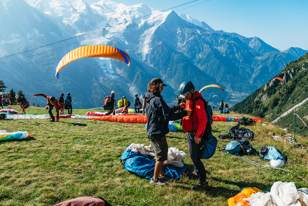 Chamonix: Tandem Paragliding Flight
