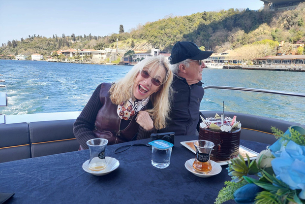 Istanbul: Private Bosphorus Cruise on a Luxurious Yacht