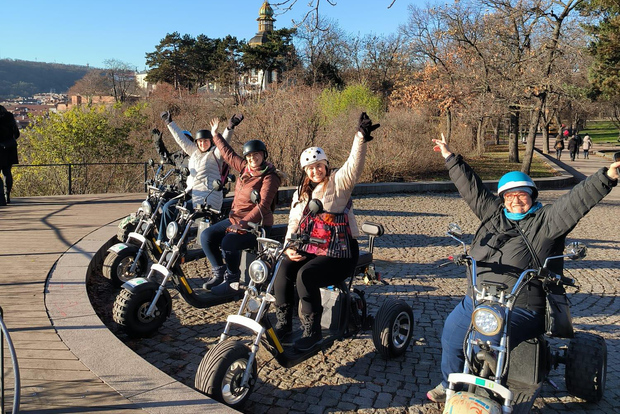Praga: Incredibile tour in triciclo di Praga e punti panoramici