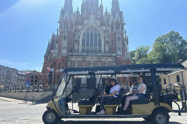Cracovia: tour guidato della città in golf cart con servizio di prelievo in hotel