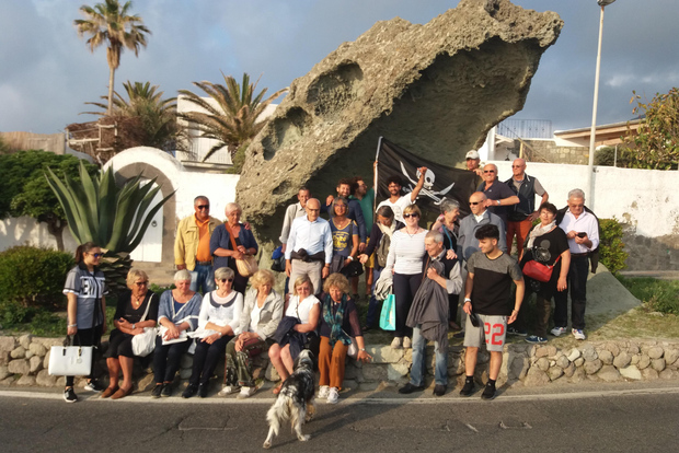 Ischia: Forio Walking Tour, Historic Center, Saracen Alleys, Towers, and Churches