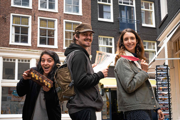 Amsterdam: Tour a pie en busca del tesoro "Un remitente secreto"