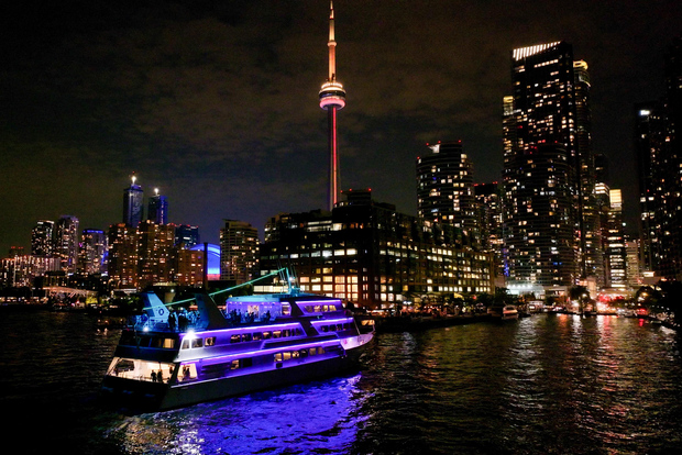 Toronto: Crociera Premium nel porto con pranzo, brunch o cena