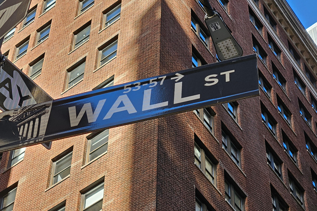 NYC: Tour guidato del Memoriale dell'11 settembre, di Wall Street e del porto marittimo