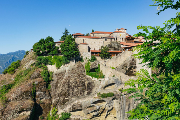 Desde Atenas: tour guiado de 2 días a Delfos y Meteora