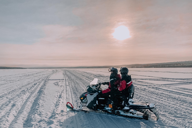 Rovaniemi: Safari Sprint in motoslitta