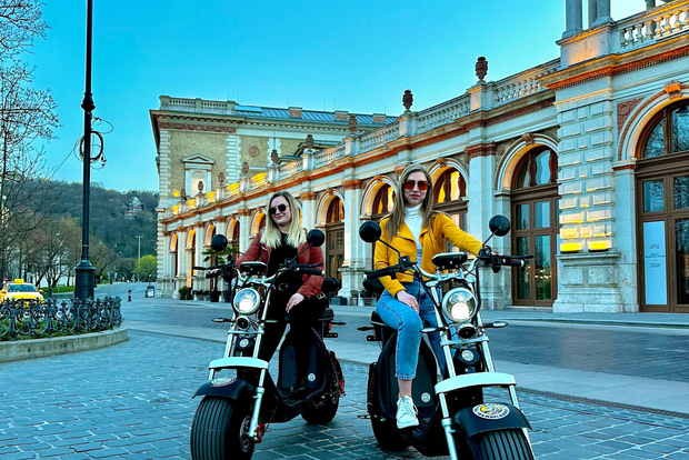 Budapest: Tour guidato della città con il Monster Bike Roller