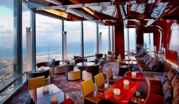 At.Mosphere Burj Khalifa High Tea con posto vicino alla finestra e trasporto privato