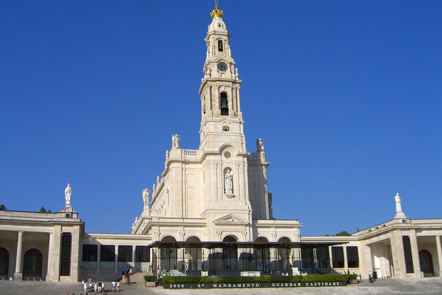 Lisbona: Fatima, Aljustrel, Nazare e Obidos: escursione di un giorno