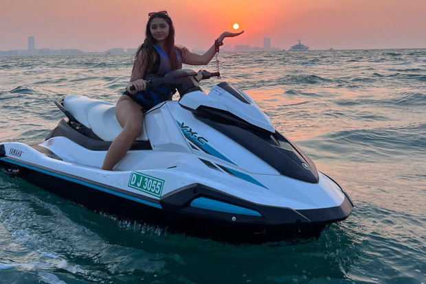 Dubai: in moto d'acqua fino al Burj Al Arab