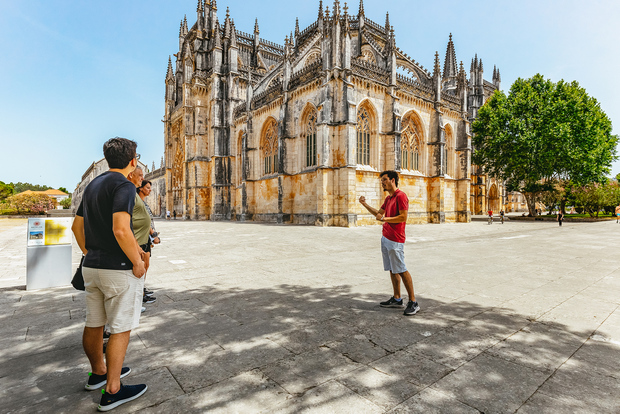 Da Lisbona: tour per gruppi piccoli di Fatima, Batalha, Nazaré e Óbidos
