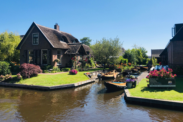 Amsterdam: Escursione di un giorno a Zaanse Schans e Giethoorn con crociera