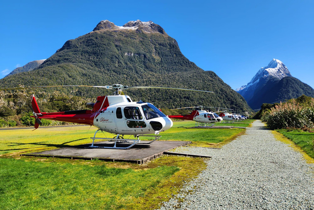 Milford Sound Scenic Helicopter Flight with Landing