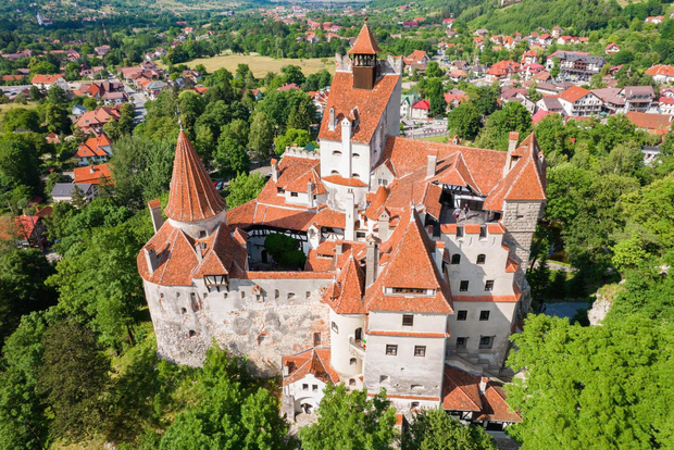 Bucarest: escursione al castello di Peleș, al castello di Dracula e a Brașov