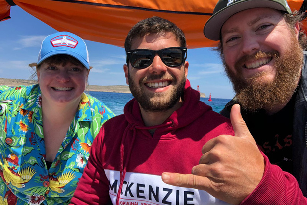 Passeio de barco particular: Descobre a Lagoa Azul e Cristalina de Comino