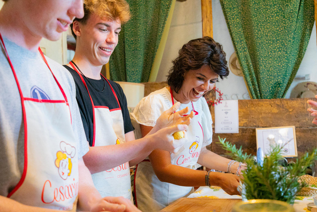 San Gimignano: Pasta Class & Wine Tasting at Local's Home