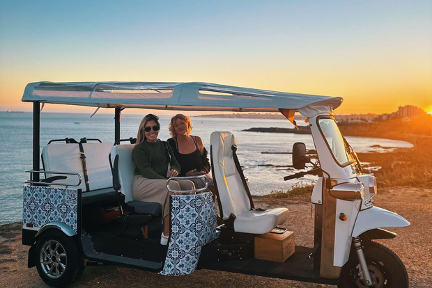 Lissabon: Private Stadtführung „Grand Experience” mit Tukxi