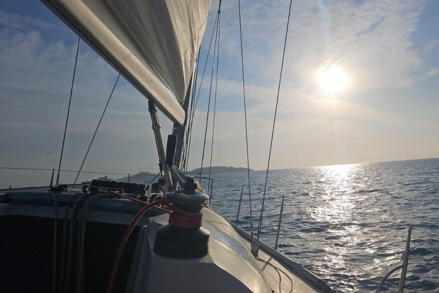 Marsiglia: uscita in barca a vela al mattino